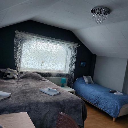 Twin Room With Shared Bathroom Njarthvik Exterior foto